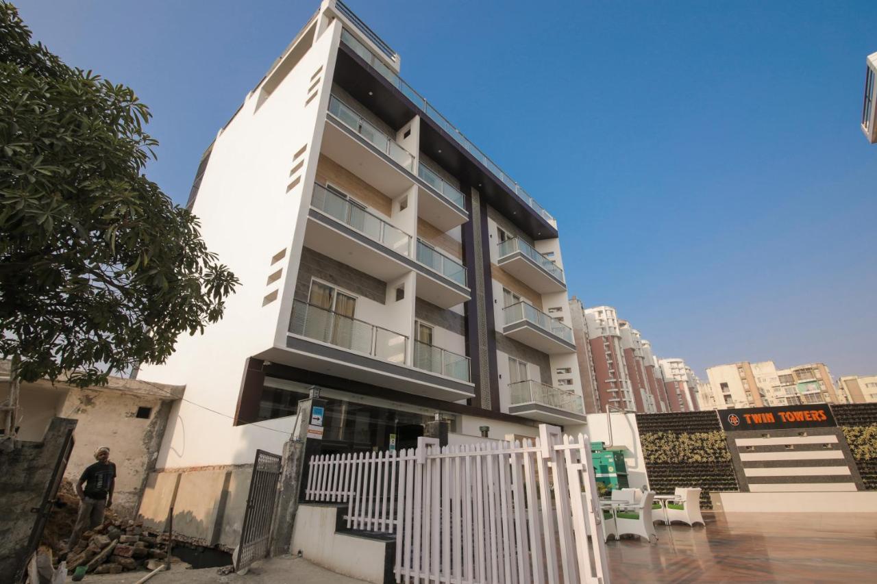 大诺伊达Twin Towers住宿加早餐旅馆 外观 照片